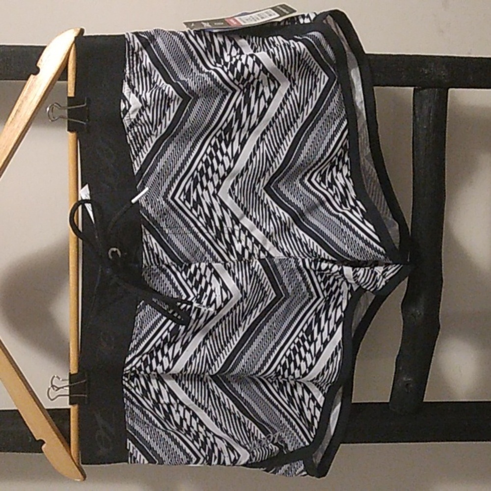 Women's Zoot Running Board Shorts NWT